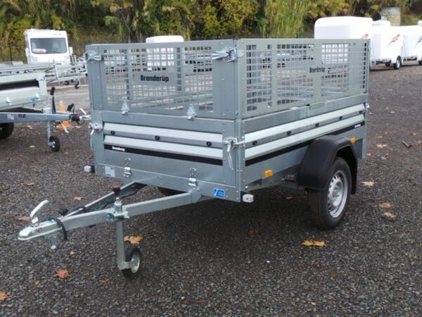 EEEEEE.jpg BRENDERUP 2,05 m x 1,28 m 750 kg