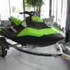 Suporte submersível para motociclos