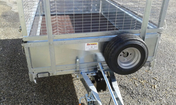 VVV_bb58b17c-916f-4bf7-942b-6d72235d30fe.jpg Reboque Bateson de 2 eixos Ptac 750 kg