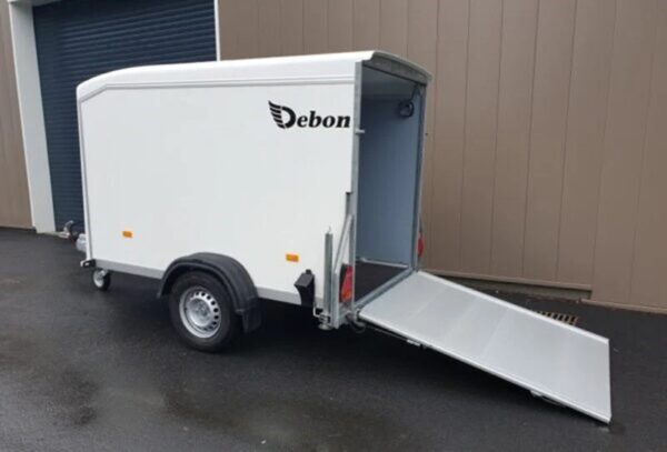 Z_4d820eb7-b355-4ee3-9428-b0b23398339d.jpg Reboque multiusos Debon Roadster 255